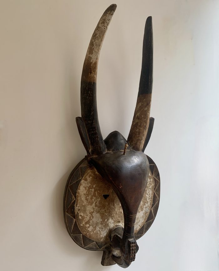 Grebo masker, Hout - uit Ivoorkust en Liberia. Nr. 0325