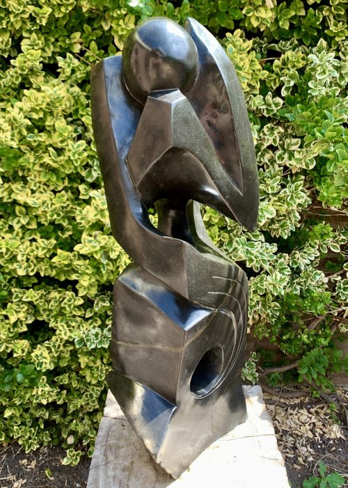 De Denker, gemaakt van Springsteen door C. Morfart uit Zimbabwe. 70x16 cm. Nr. 2035