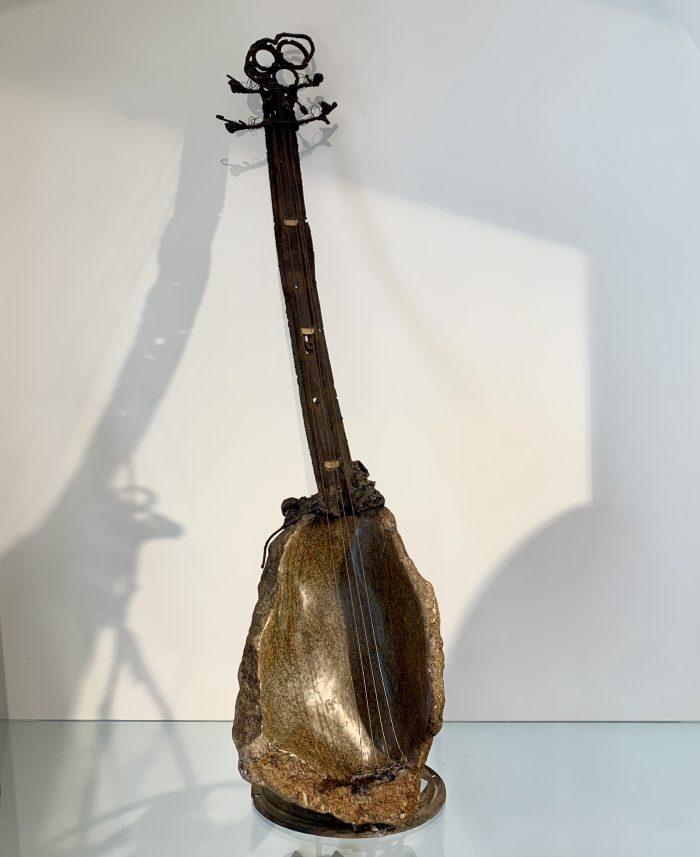2324 - Blessing Kabanga - Serpentijn en Restmetaal - 87 cm - € 329,00