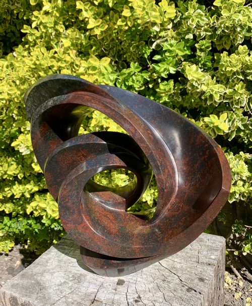 4259 - Sheperd Sikombo - Rood Serpentijn - 38x45 - € 699,00