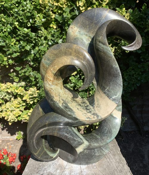 Odyssey gemaakt door Kudzi Dambadza - 53 x 40 cm. - Serpentijn - Nr. 4162