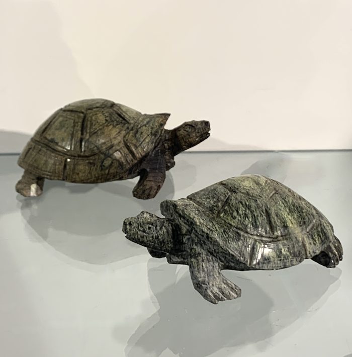 Schildpad klein - 7x12 cm. - Cheetah Jade - Emmanuel Mazingi